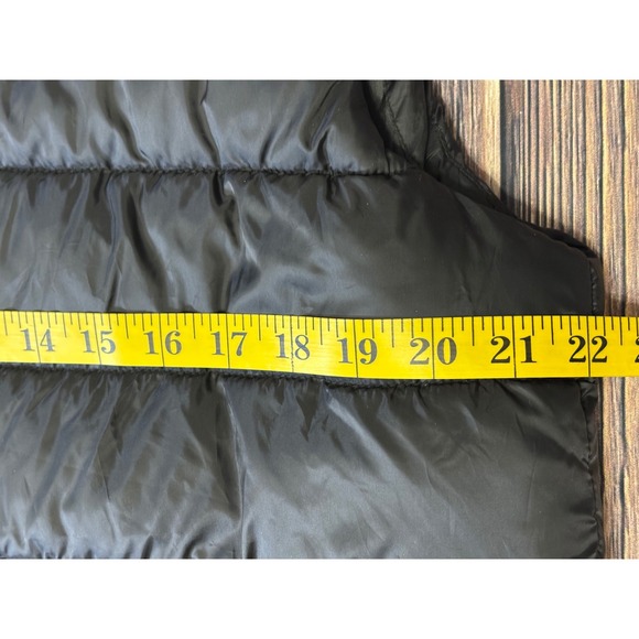 Champion Puffer Vest Mens M Black Full Zip Logo Quilted Athletic Outerwear - Picture 6 of 14